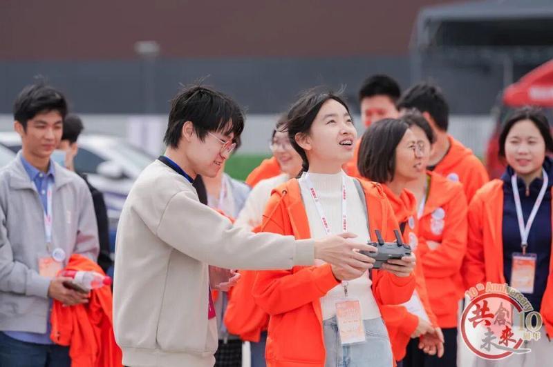 华东无人机基地深度探访:金山如何用科技创新征服香港青年 文化旅游