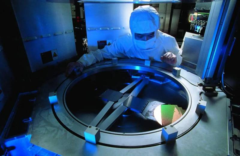  技术视角：芯片禁令如何触发全球供应链重构与国产替代加速 IT技术 技术视角：芯片禁令如何触发全球供应链重构与国产替代加速 IT技术